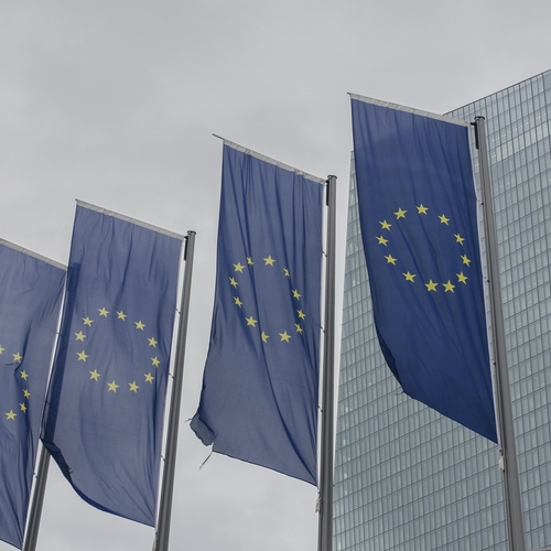 uschil-european-flag-911183_1920.jpg