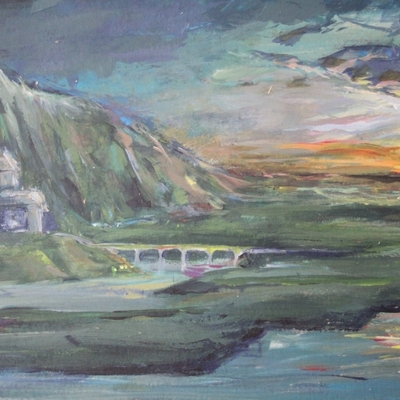 Landschaftsgem&auml;lde mit Bergen, Tal und Br&uuml;cke in sanften Farben.