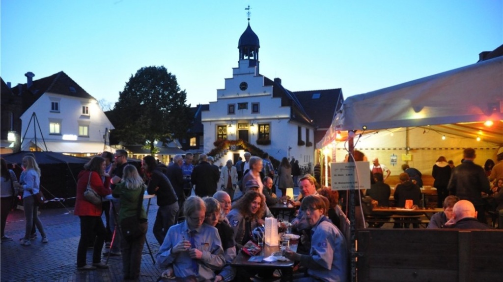 lange-nacht-marktplatz_201608241158_full