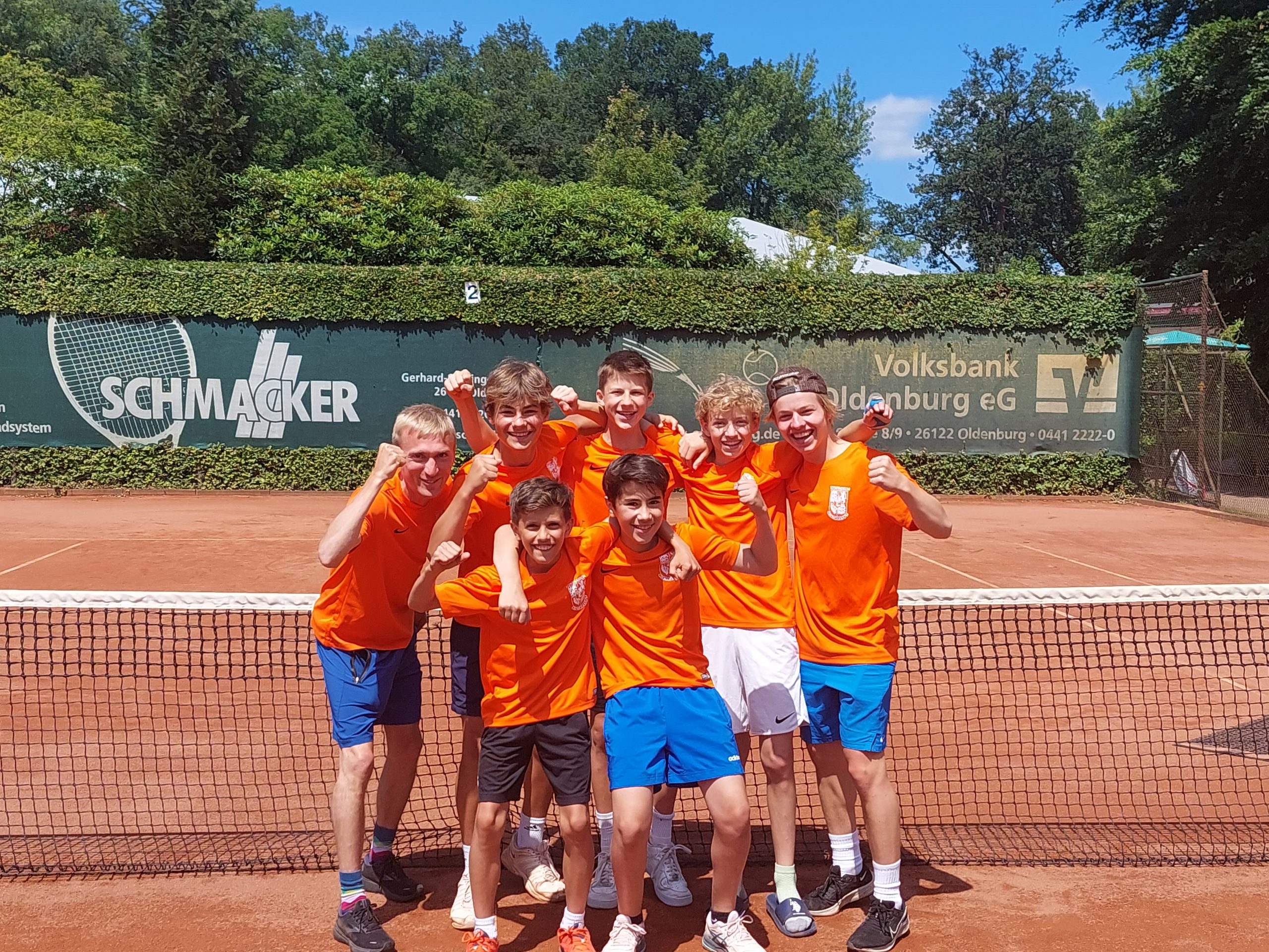 Mission Berlin - Tennisteam erreicht Zwischenziel