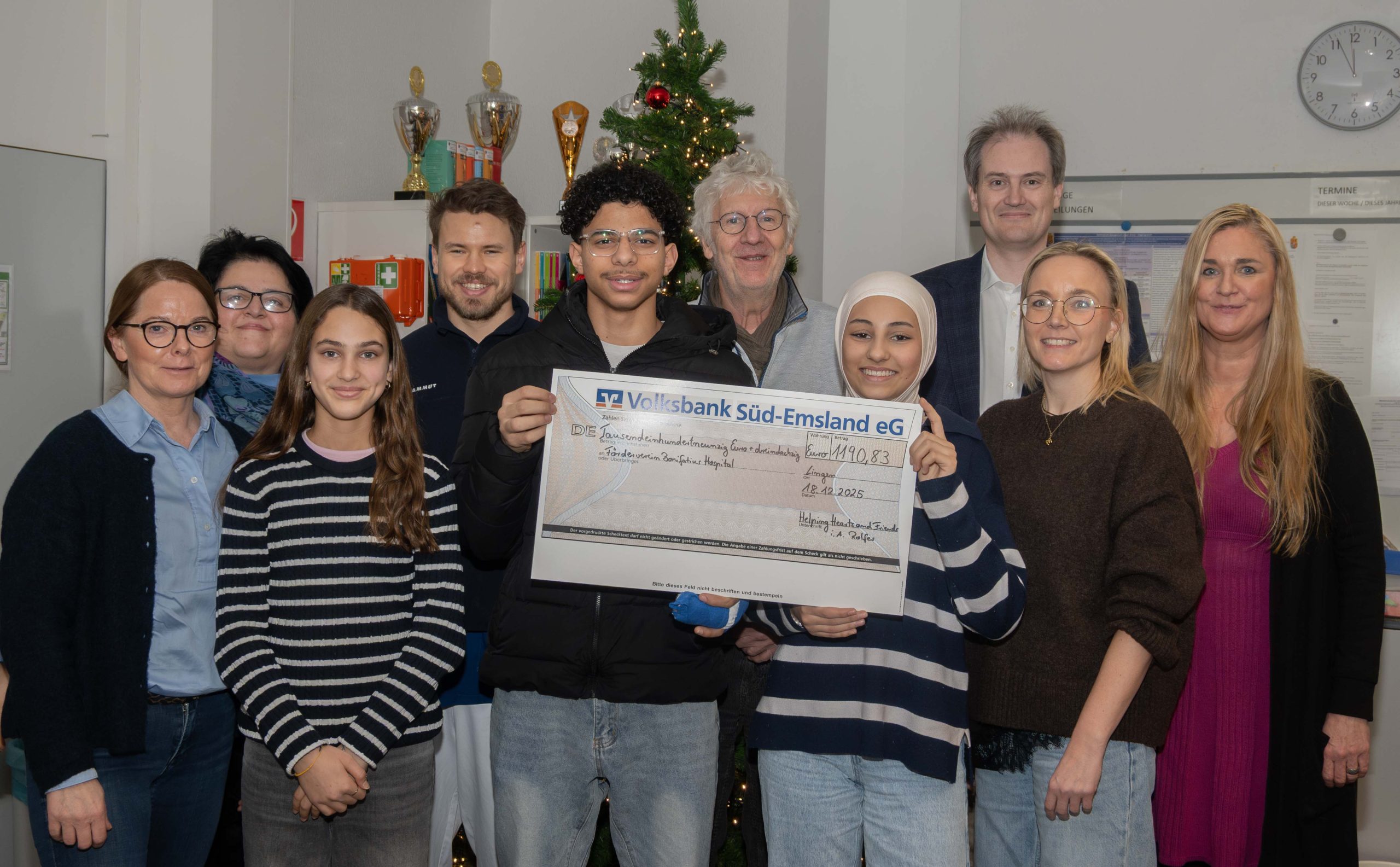 „Helping Hearts and Friends“ unterstützen die Theaterklinik Lingen